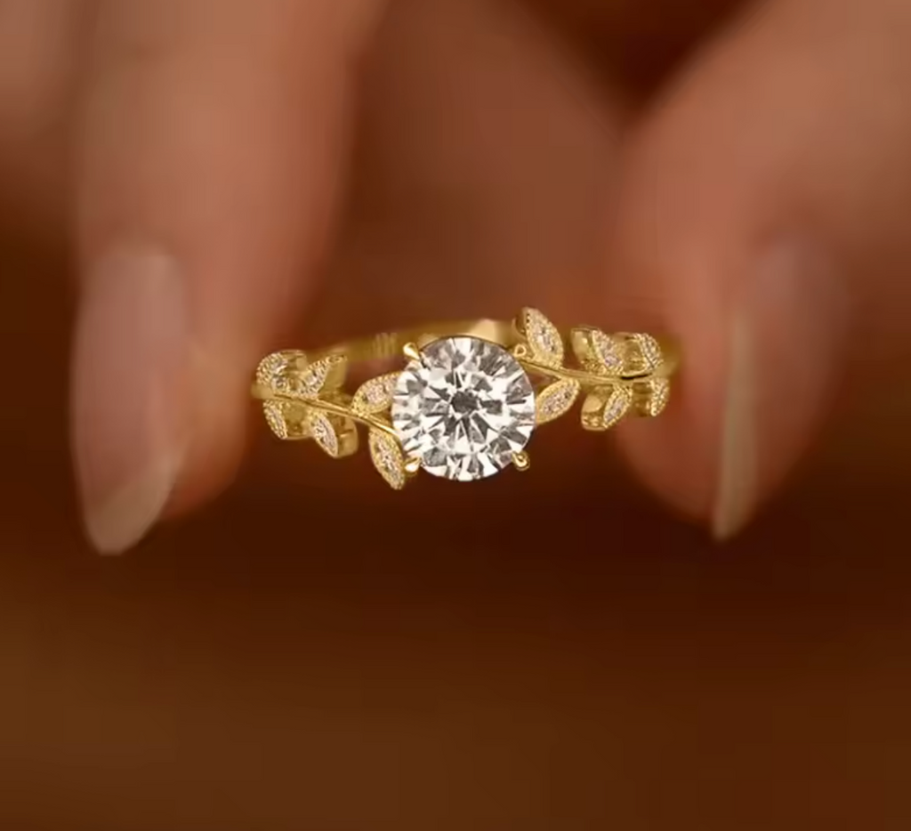 Exquisite Leaf Design Cubic Zirconia Ring