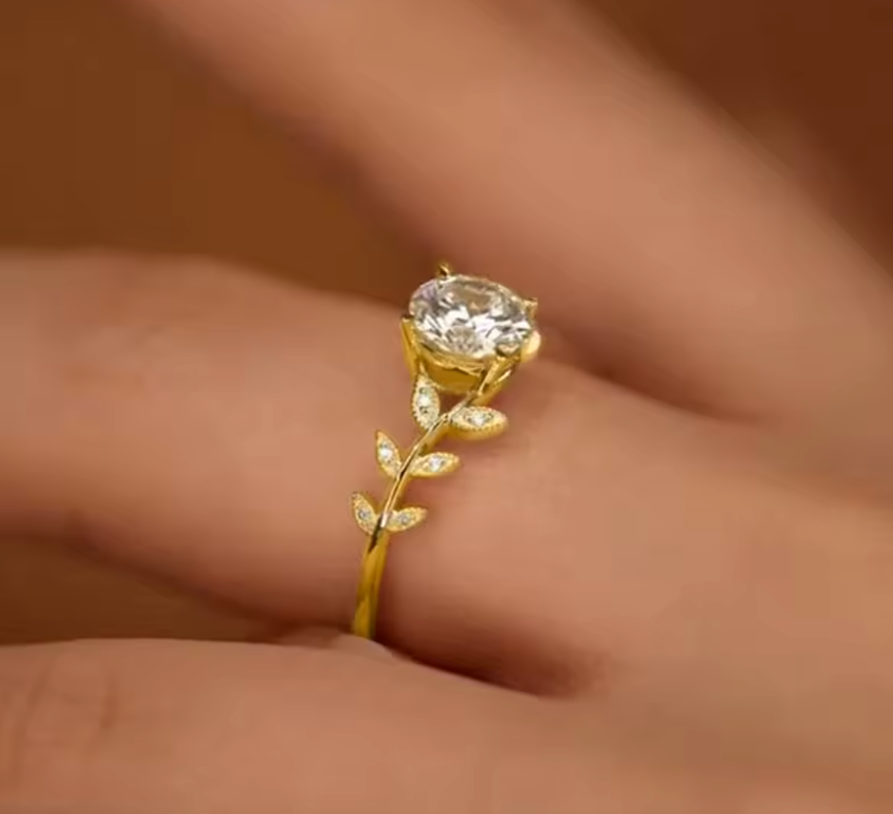 Exquisite Leaf Design Cubic Zirconia Ring