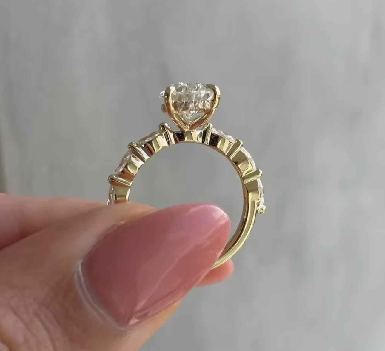 Luxury Oval Stainless Steel Ring