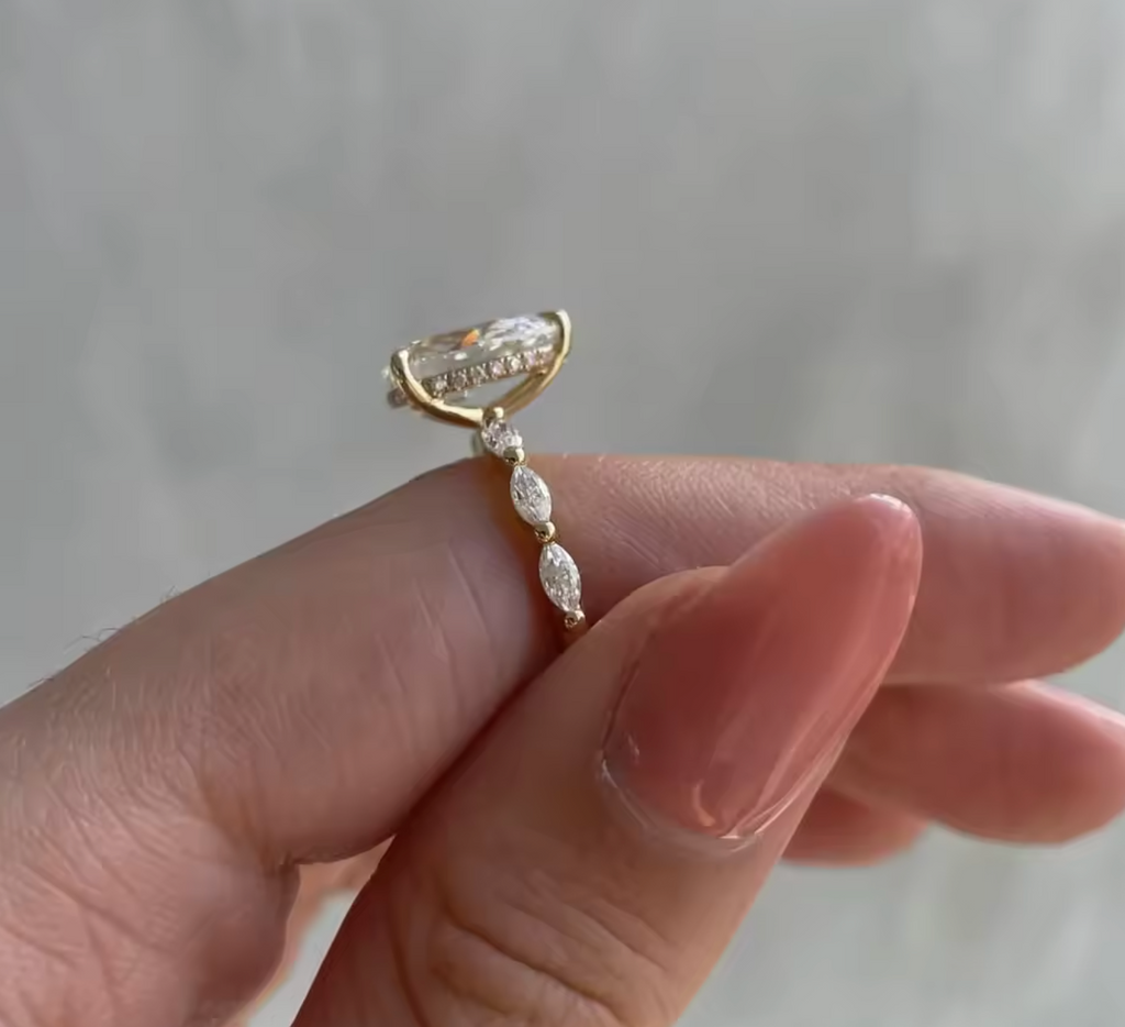 Luxury Oval Stainless Steel Ring