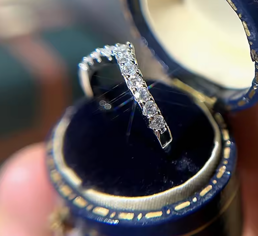 Simple Stylish V-Shaped Ring for Women